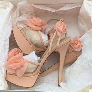Cream Charlotte Olympia heels!! Size 37